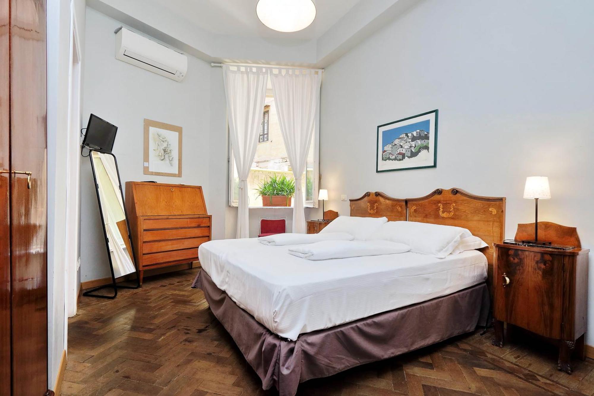 Cassiodoro19, Rome